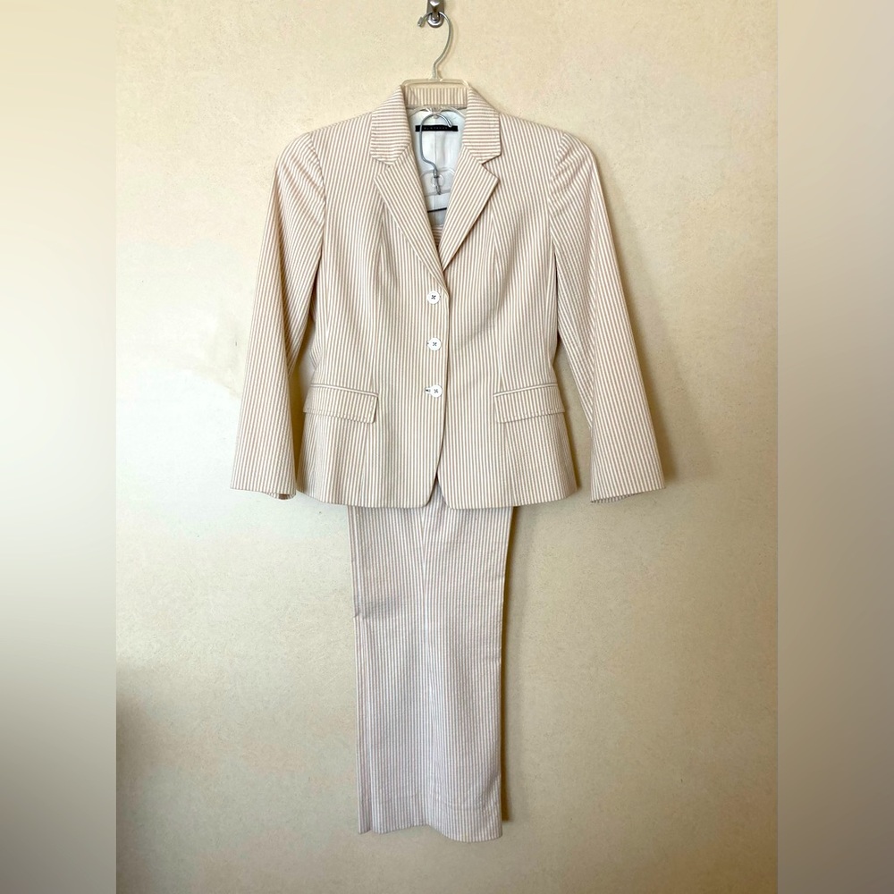 Vintage Elie Tahari summer pant suit size 6P. Beige and white pinstripe cotton